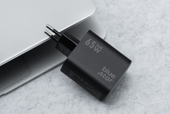 Ładowarka sieciowa Blue Star 4A QC4.0 65W GaN 2x USB-C 1x USB-A, Czarna
