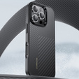 Etui BENKS Kevlar do iPhone 16 Pro, Carbon Fiber Metal Frame, do MagSafe, czarne