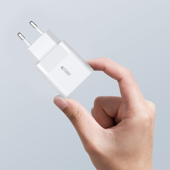 Tech-Protect C30W QC3.0 Uniwersalna Ładowarka Sieciowa USB-A USB-C, White