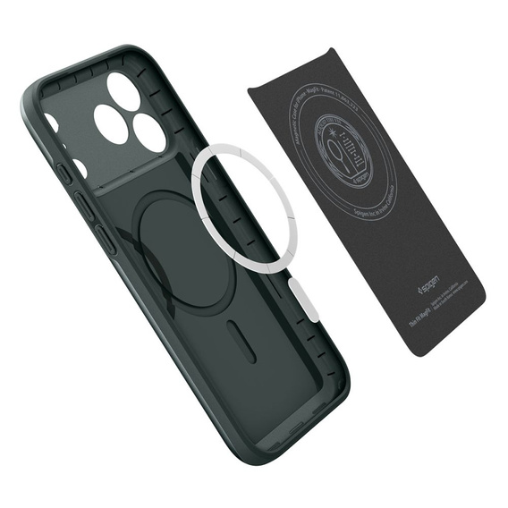 Etui Spigen Thin Fit Mag – z MagSafe do iPhone 17 Pro Max